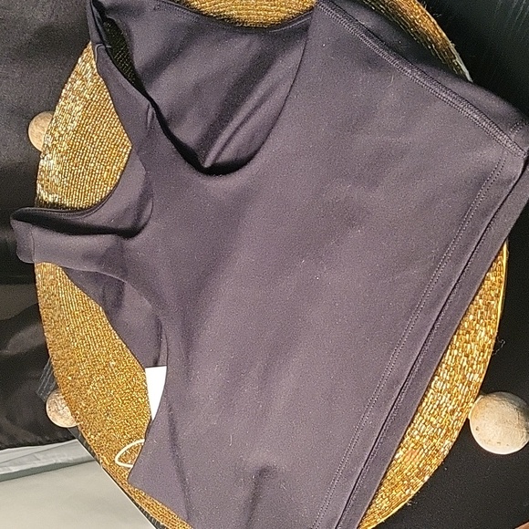 Quince Sports top/Bra Black or Navy - Picture 2 of 9